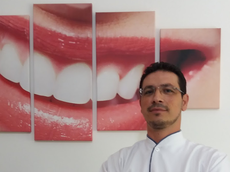 Foto 3 de Bianca Hitos - Cirurgia Dentista
