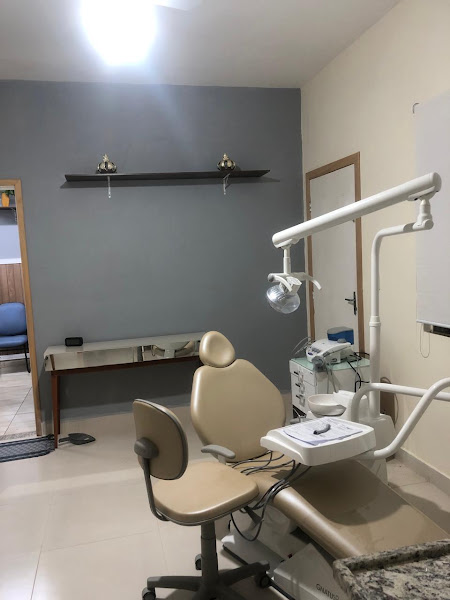 Foto 2 de BILLY VIEIRA CIRURGIAO DENTISTA