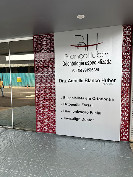 Foto 2 de Blanco Huber Odontologia