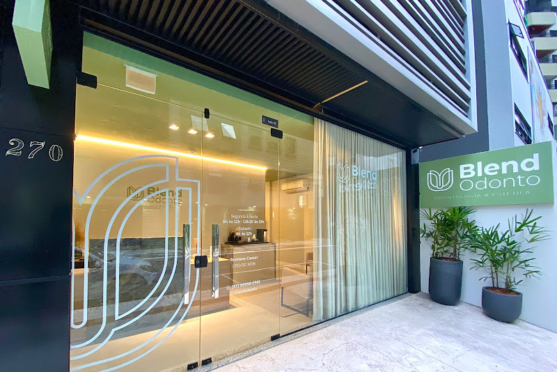 Foto 2 de Blend Odonto - Dra Romiane Cassol - Dentista para crianças e adolescentes em Balneário Camboriú | Invisalign| Ortodontia