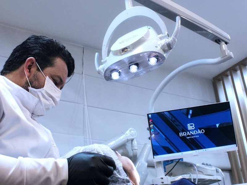 Foto de Brandão Odontologia - Implante Dentário no Gama