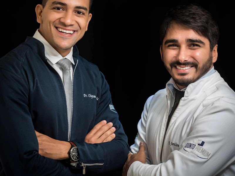 Foto 7 de BrisaOdonto - Protocolo sobre Implantes | Implante Dentário | Dentista no Imbuí