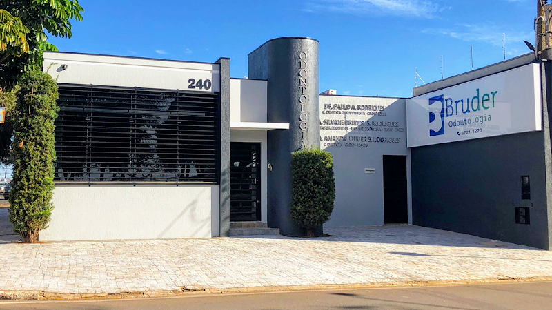 Foto 2 de BRUDER ODONTOLOGIA