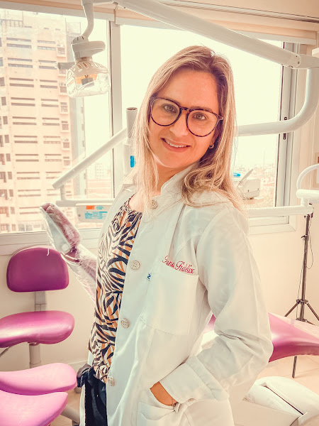 Foto 2 de Bruna Fidelix Cirurgiã Dentista