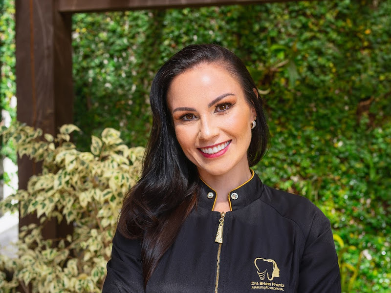 Foto 10 de Bruna Schardong Odontologia I Dentista Novo Hamburgo I Urgência 24h I Clínica Geral e Estética