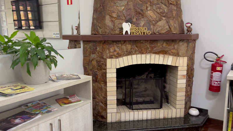 Foto 3 de Bruno Tisatto - Cirurgião Dentista