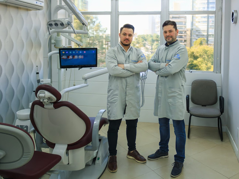 Foto 3 de Bruschi & Piovesan | Odontologia Especializada