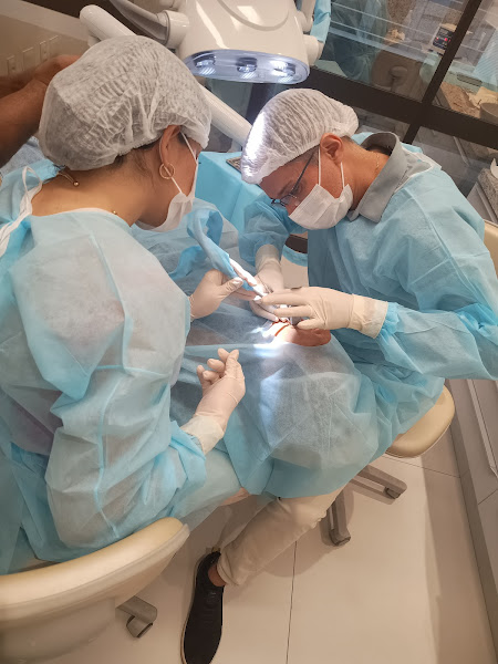 Foto 2 de Buco maxilo facial Dr Humberto Maciel e Dra Suelen Maciel