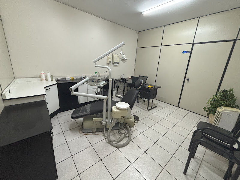 Foto 3 de Bulgarelli Odontolgia - Dentista - Dra. Venúsia Burgarelli