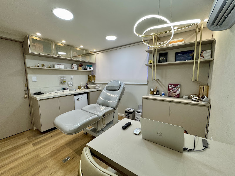 Foto 3 de Bumbum Clinic | Harmonização - Dra. Janaína Machado