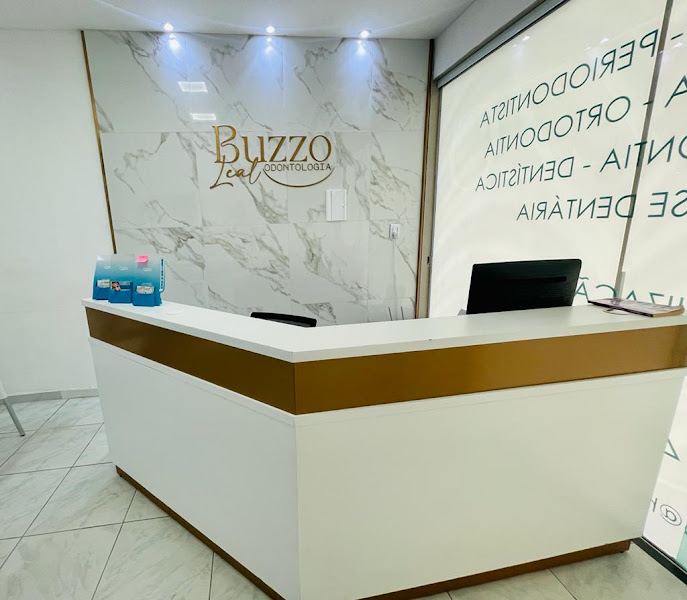 Foto 2 de Buzzo Leal Odontologia | Bucomaxilofacial em Itaipuaçu