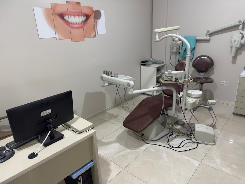 Foto 2 de C De M De O Passos odontologia