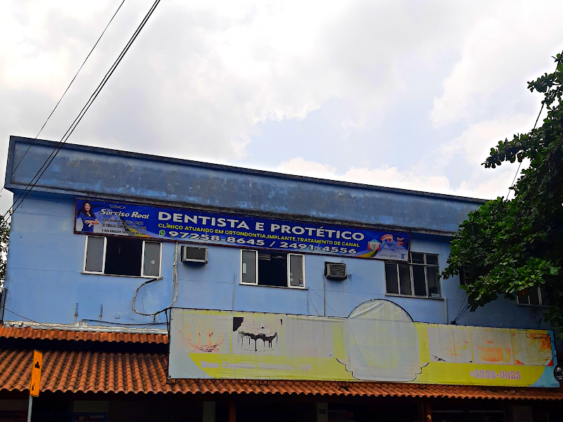 Foto 2 de C.Dentistas, Ortodontia E Próteses