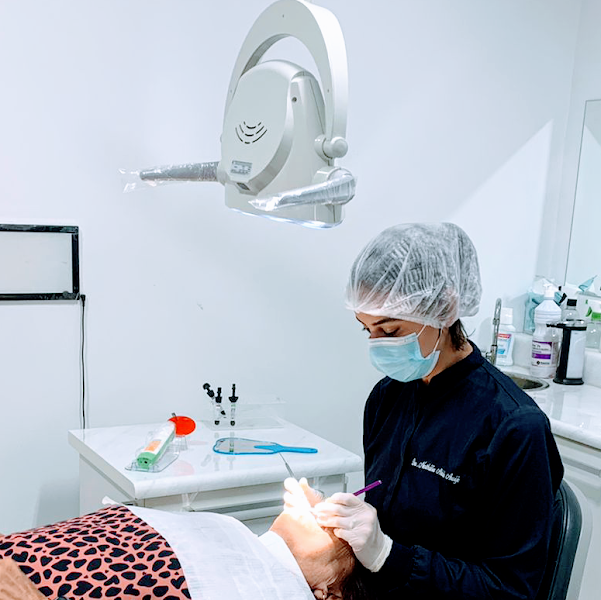 Foto 3 de C O R A Odontologia