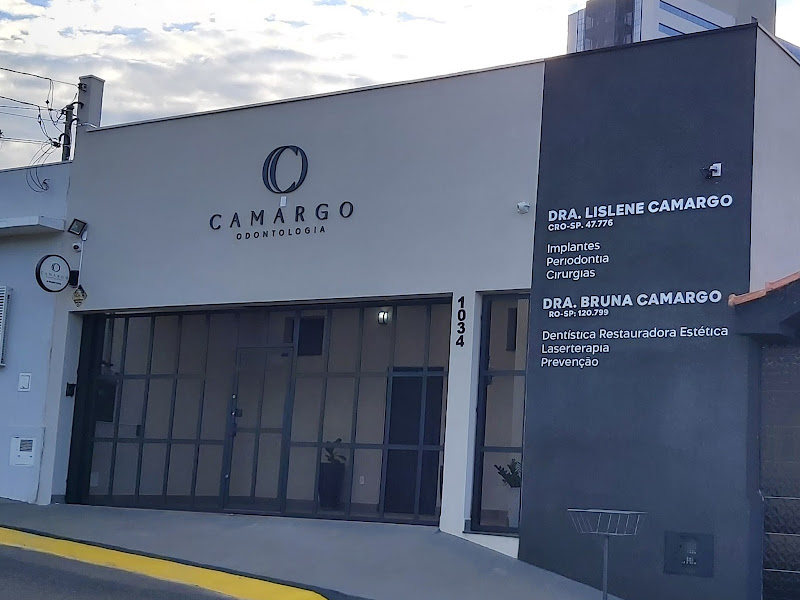 Foto de Camargo Odontologia - Dra. Lislene / Dra. Bruna / Dr. Felipe
