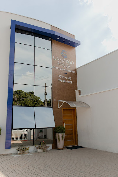 Foto 2 de Camargo Souza Odontologia Integrada