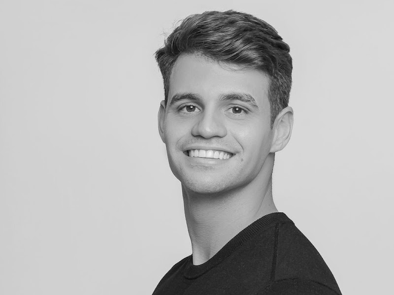 Foto 2 de CAMILO MASSA