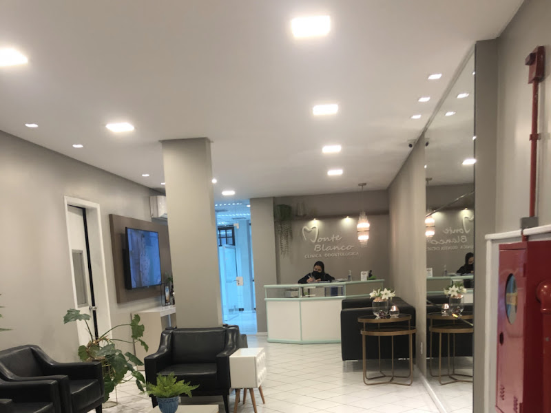 Foto 9 de Carlos Gomes Odontologia by Dra. Franciele Macedo