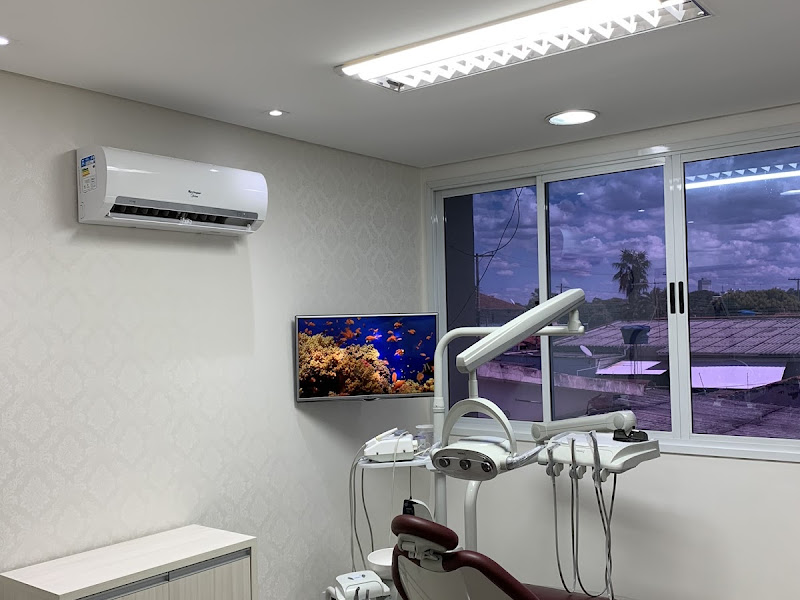 Foto 2 de Carolina Pinho Implantodondista E Ortodontista