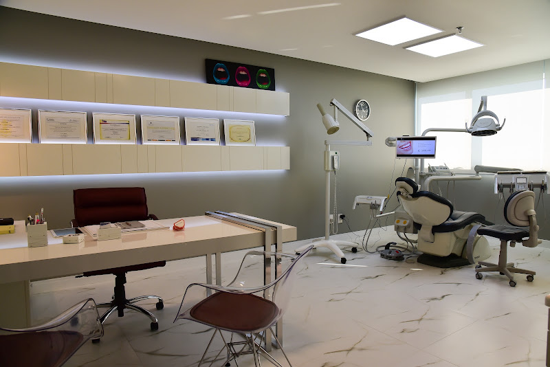 Foto 2 de Caroline C Farina - Dentista