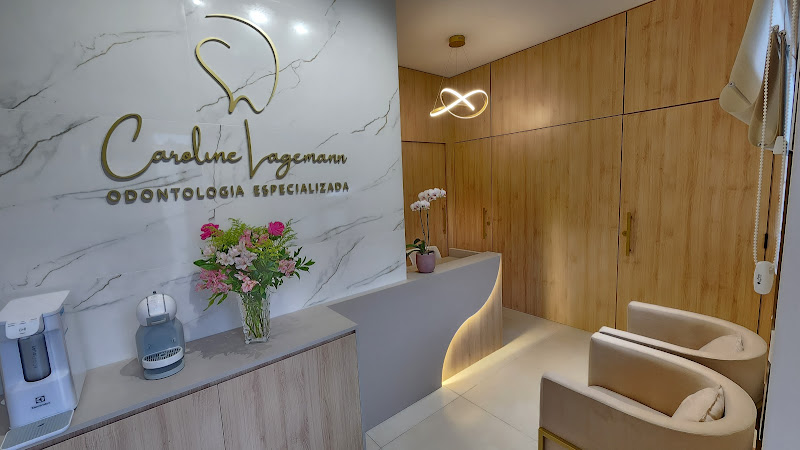 Foto 2 de Caroline Lagemann Odontologia Especializada