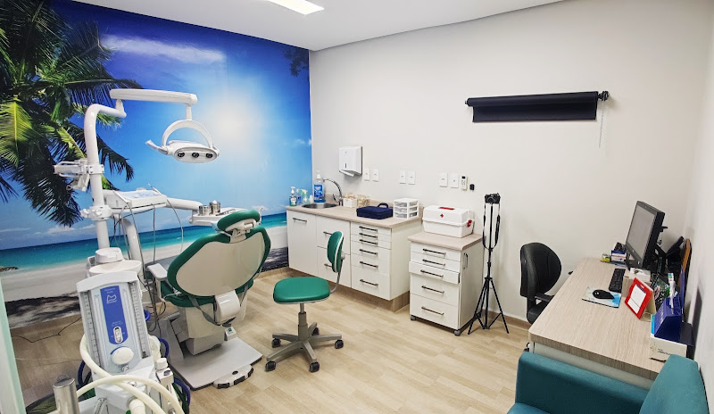 Foto 3 de Carvalho Odontologia | Dentista Especialista em Implante, Lente, Prótese... Porto Seguro, Sulamérica, Careplus, Rede Unna...