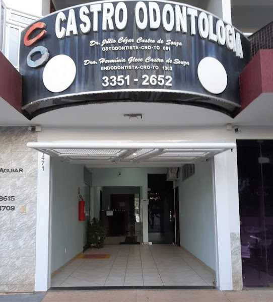 Foto 2 de Castro Odontologia - Dr. Júlio Cézar & Dra. Hermínia