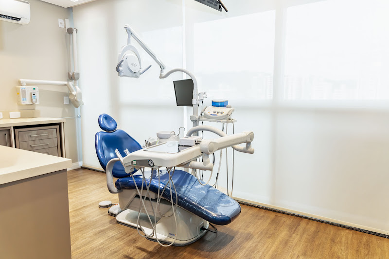 Foto 3 de Caviquioli Reabilitação Oral & Estética Ortodontia Invisalign