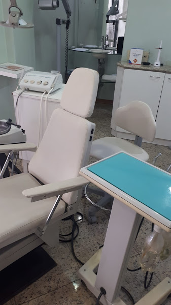 Foto 3 de CD Lisiane Oliveira Bueno CRO RS 9141