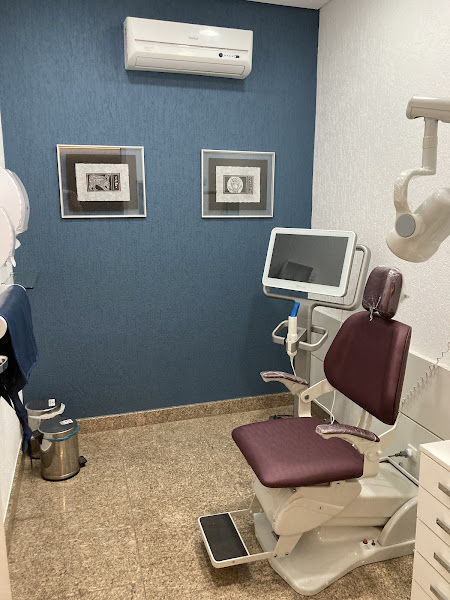 Foto 2 de CEDIM Radiologia Odontológica