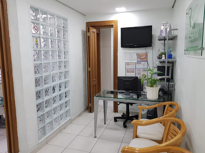 Foto 7 de Celebre Odontologia | Dentista Santana | Tratamento de canal | Prótese dentária | Implantes | Alinhador | Ortodontia