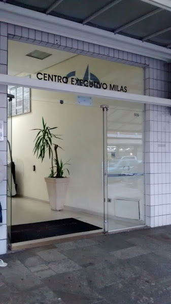 Foto 2 de CENTER ODONTO - IMPLANTE, PRÓTESE, COROA, RESTAURAÇÃO, LIMPEZA, ORTODONTIA.