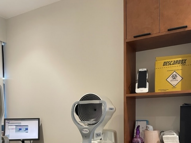 Foto 3 de Centro Oftalmológico Vila da Penha