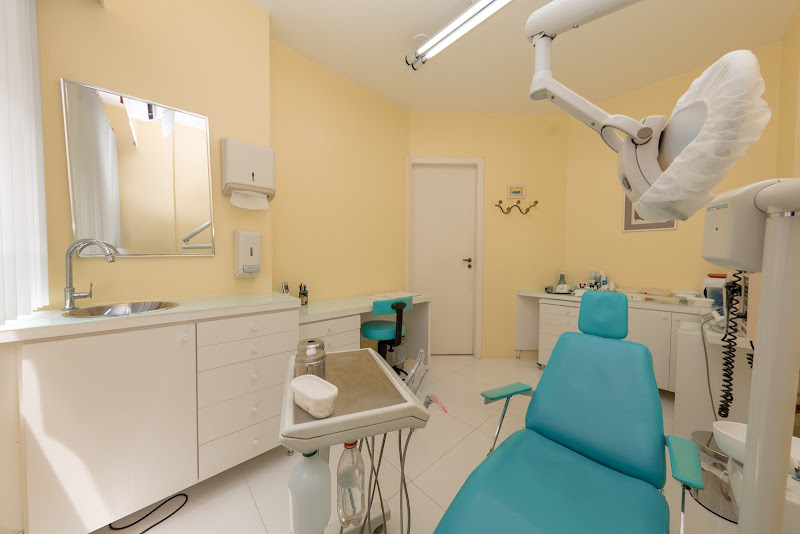 Foto 2 de Centrodent | Cirurgiões-Dentistas Gabriel Baratz de Castro, Débora Vieira Baratz e Viterbo de Castro Filho.