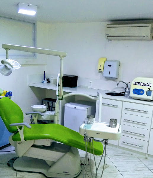Foto 2 de CEO - Estética Odontologia - Especializado em Endodontia e Ortodontia. Dr. Jailson - Dentista em Vila da Penha -