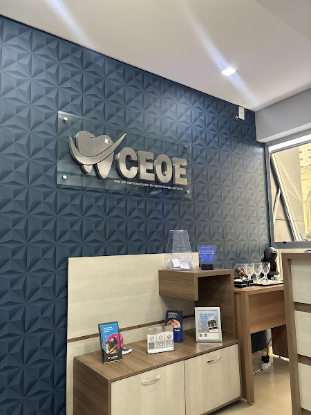 Foto 3 de CEOE - Centro Especializado em Odontologia Estética