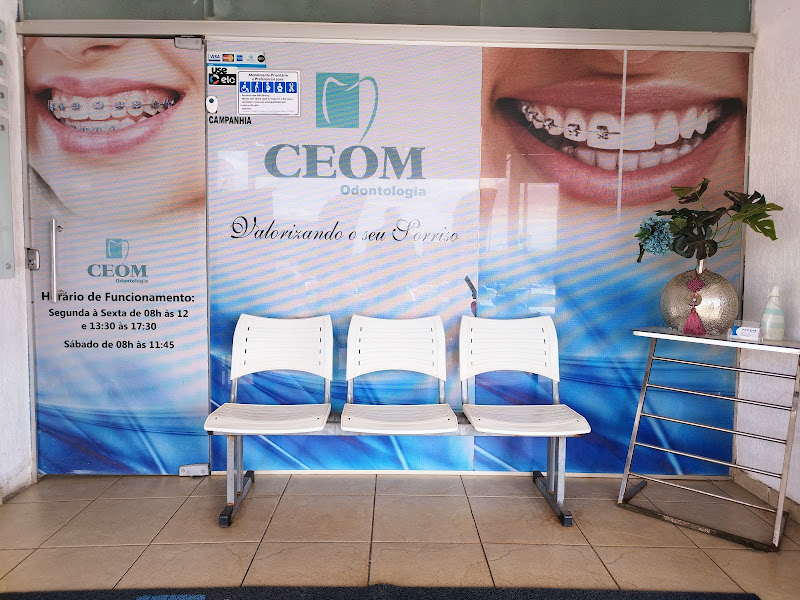 Foto 3 de CEOM Odontologia