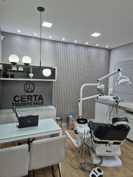 Foto 2 de Certa Odonto Face - Implantes e Estética em Governador Valadares