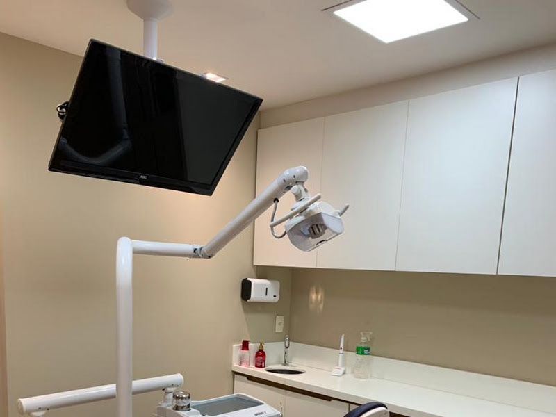 Foto 6 de CESB | Implante Dentário | Alinhadores Invisíveis | Harmonização Facial