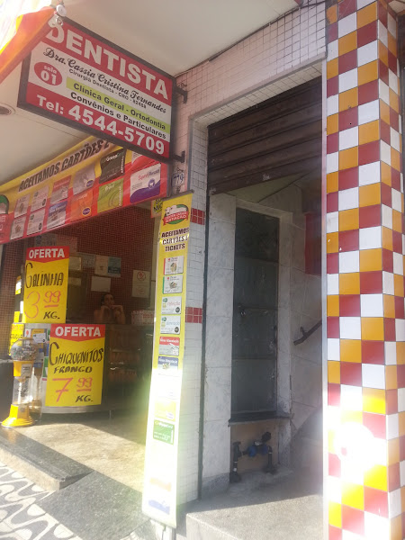 Foto 2 de CGNCASS ODONTOLOGIA - Dra. Cassia C. Fernandes Costarelli