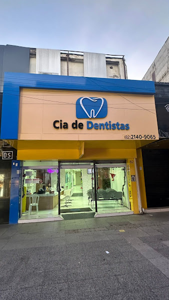 Foto 2 de Cia de Dentistas 82