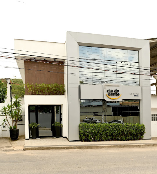 Foto 2 de Cia do Dente Odontologia | Implante Dentário | Lente de Contato Dental | Cachoeiro de Itapemirim - ES