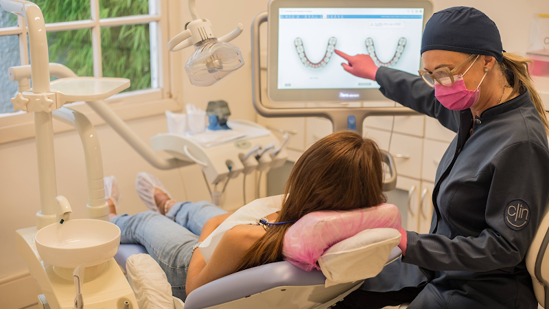 Foto 2 de Cibele Bordignon – Invisalign, Ortodontia, Bruxismo