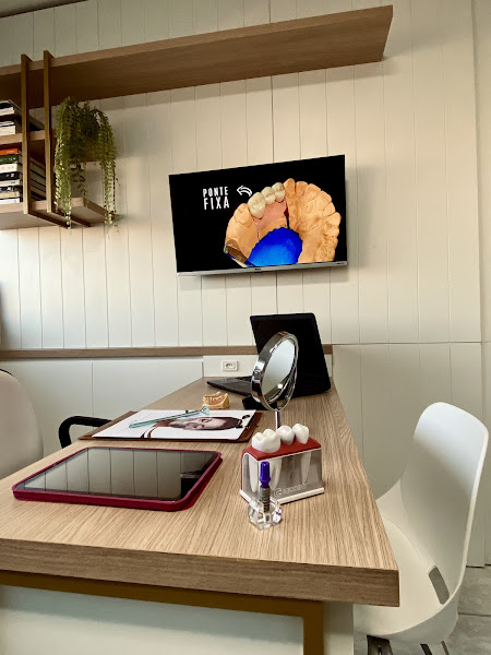 Foto 2 de Cíntia Bombarda Odontologia Integrada