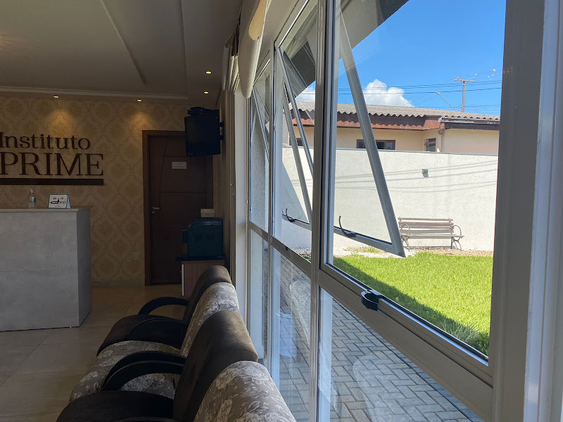 Foto 3 de Cirurgiã dentista- Barbara Makuch