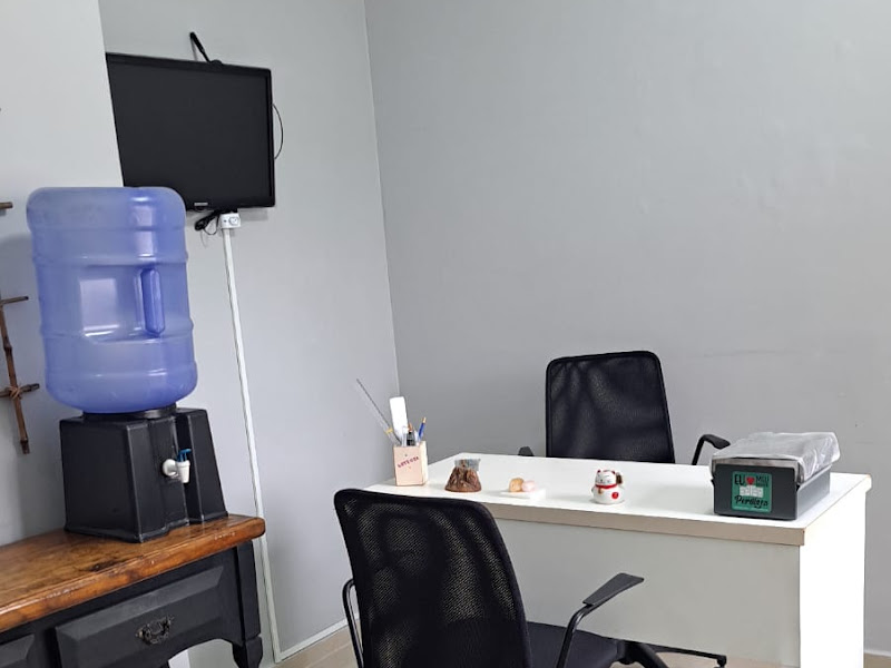 Foto 6 de Cirurgiã-Dentista Dra. Flávia Crispim