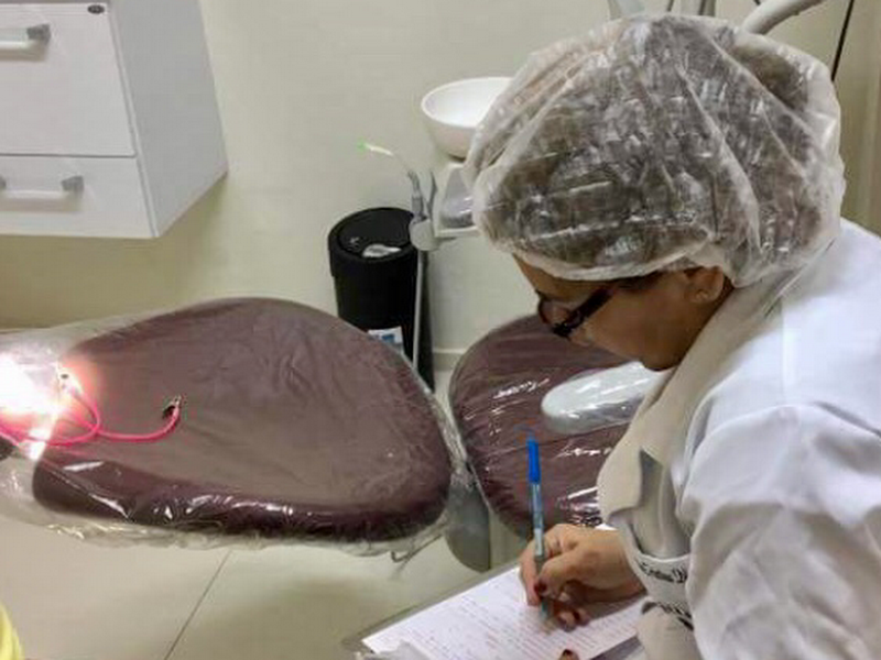 Foto 2 de Cirurgiã Dentista - Dra Kananda Silveira Favacho