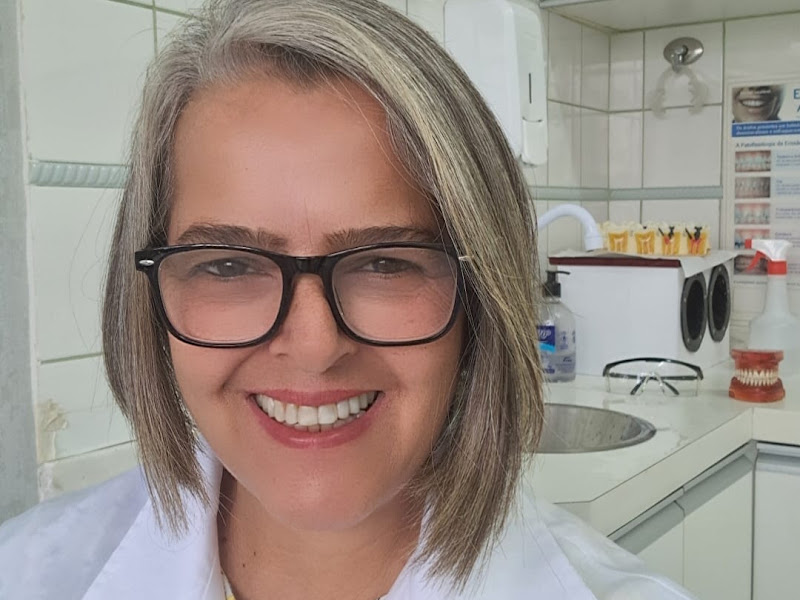 Foto 3 de Cirurgiã Dentista Dra. Mariana Rubens Teixeira