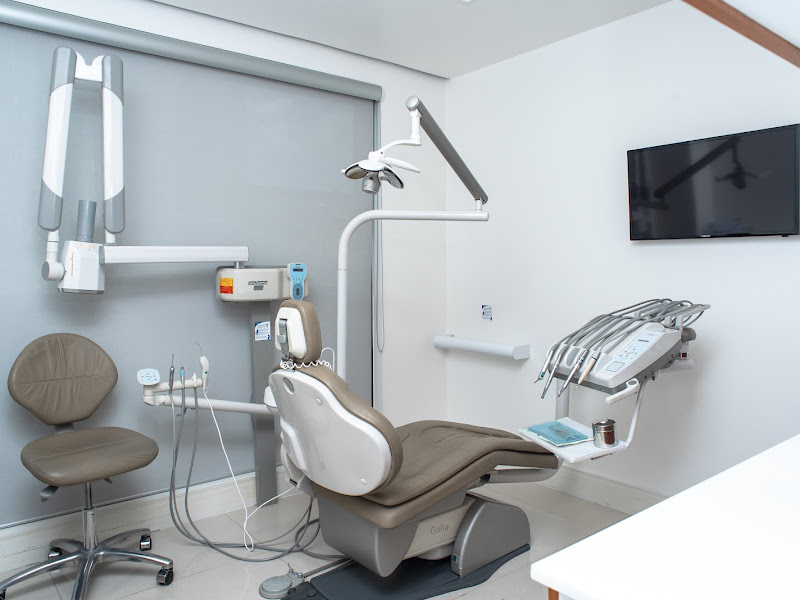 Foto 9 de Cirurgiã Dentista Dra Raquel Rosa - Reabilitação Oral