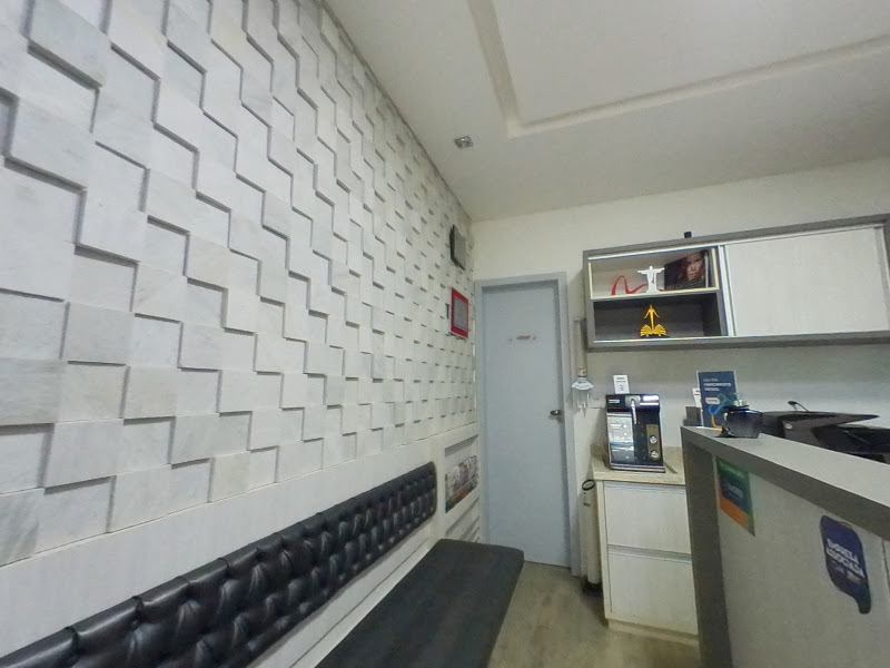 Foto 3 de Cirurgiã Dentista Dra Zuleica de Andrade (Especialista Implantes)